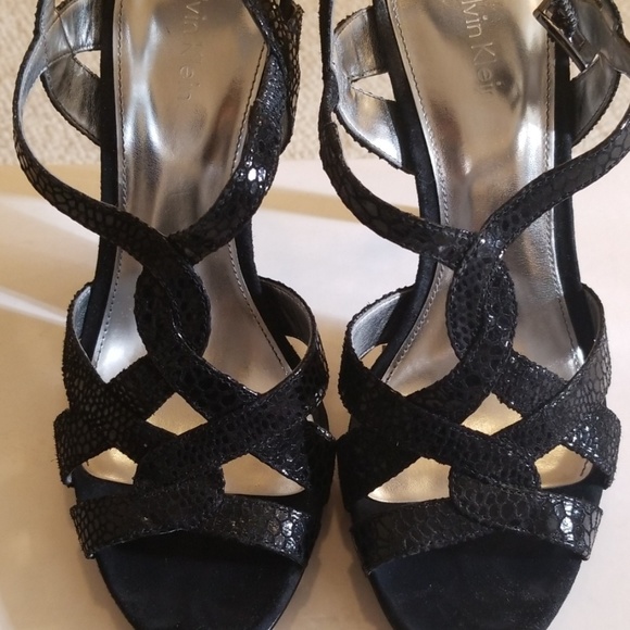 Black Stilettos - Picture 5 of 5